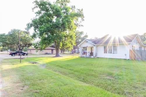 103 Birch St, Wallis, TX, 77485-9167 | Card Image
