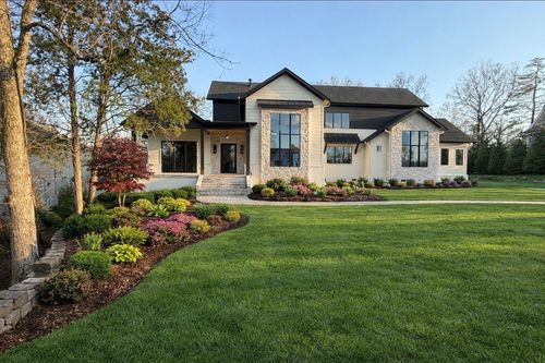 720 Newberry Rd, Nashville, TN, 37205-1126 | Card Image