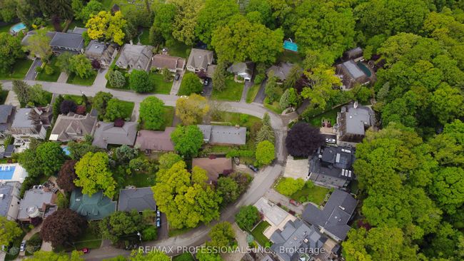 88 Valecrest Dr, House other with 4 bedrooms, 2 bathrooms and 4 parking in Etobicoke ON | Image 8