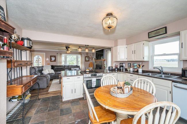 31-Kitchen.jpg | Image 5