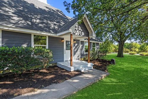 34 Cambridge Dr, Pottsboro, TX, 75076-4517 | Card Image