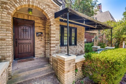 2838 W Brooklyn Ave, Dallas, TX, 75211-5203 | Card Image
