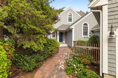 50 N Gate Rd, New Castle, NH, 03854-4432 | Card Image