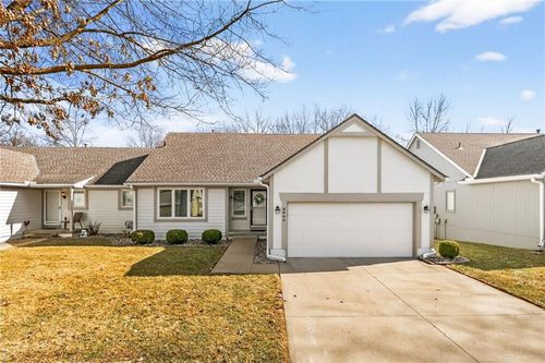 8803 Crysler Ave, Kansas City, MO, 64138-5147 | Card Image