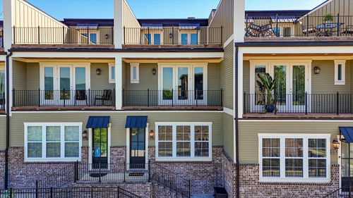 829 S Greenwood Ave, Chattanooga, TN, 37404-3403 | Card Image