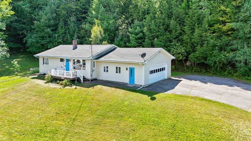 370 Lake St, Barton, VT, 05822-4435 | Card Image