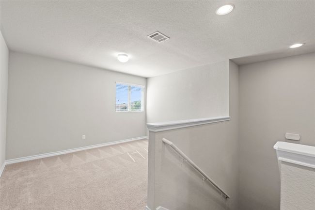 Top of the stairs bonus room | Image 17