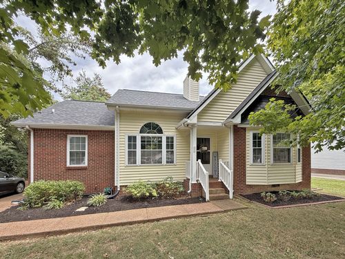 304 Laura Dr, White House, TN, 37188-8036 | Card Image