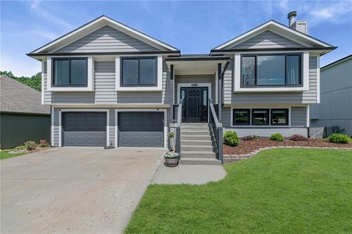 1205 Ridge Tree Ln, Pleasant Hill, MO, 64080-1004 | Card Image