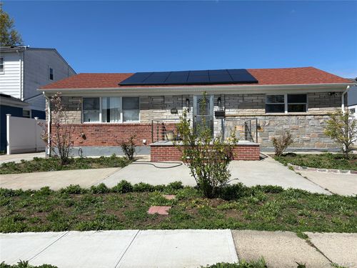 2262 Leighton Rd, Elmont, NY, 11003-3515 | Card Image