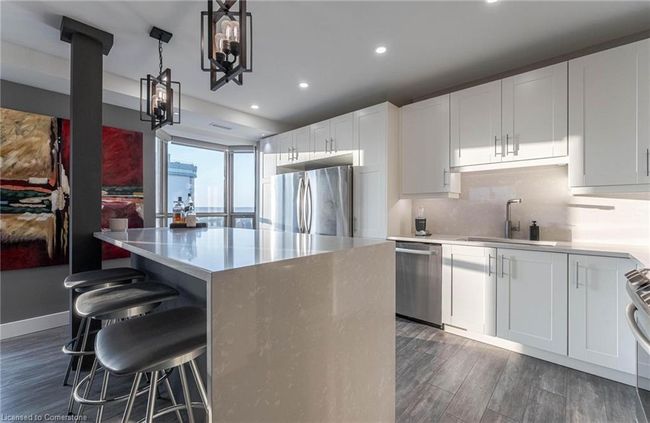1703 - 67 Caroline St S, House attached with 2 bedrooms, 2 bathrooms and 1 parking in Hamilton ON | Image 7