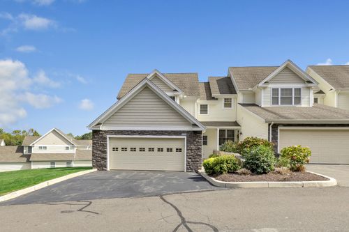 115-115 Kyles Way, Shelton, CT, 06484-6612 | Card Image