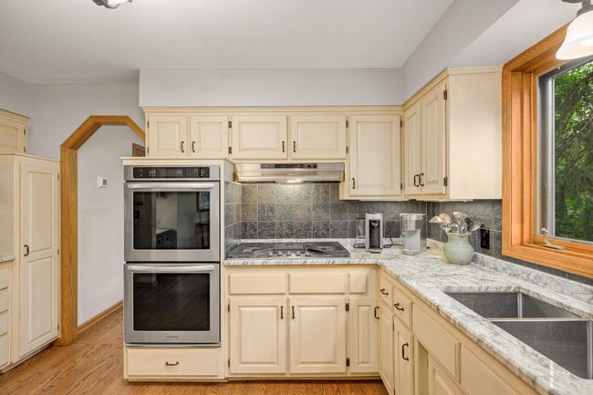 1627 Pamela Ln, House other with 5 bedrooms, 4 bathrooms and null parking in Mendota Heights MN | Image 4