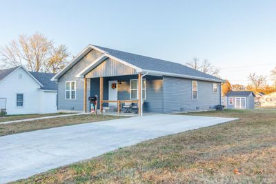 472 Polk Street, House other with 3 bedrooms, 2 bathrooms and null parking in Lebanon MO | Image 2