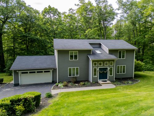 3 Morrissey Ln, Gaylordsville, CT, 06755-1513 | Card Image