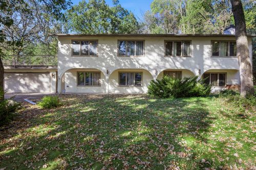 101 Hidden Meadow Ct, Apple Valley, MN, 55124-9742 | Card Image