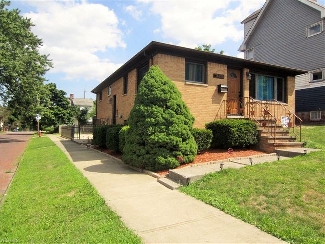 8601 Rosewood Avenue, House other with 3 bedrooms, 2 bathrooms and null parking in Cleveland OH | Image 28