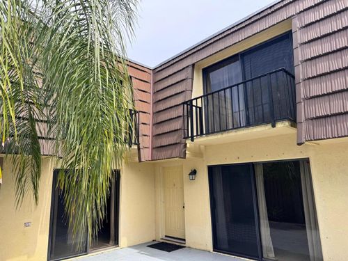 904 9th Ct, Palm Beach Gardens, FL, 33410-5109 | Card Image