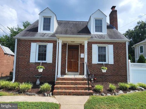 3504 14th St S, ARLINGTON, VA, 22204-5000 | Card Image
