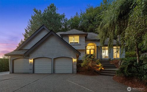 19204 Se 25th St, Sammamish, WA, 98075-7491 | Card Image