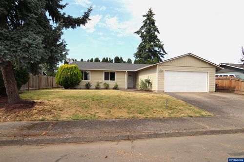 4737 Antelope Ct Ne, Salem, OR, 97305-3320 | Card Image