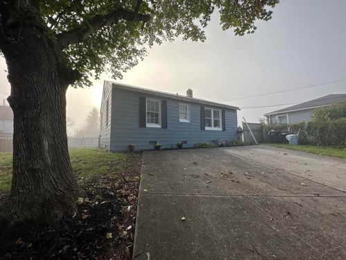402 Crowl St, Westover, WV, 26501-4002 | Card Image