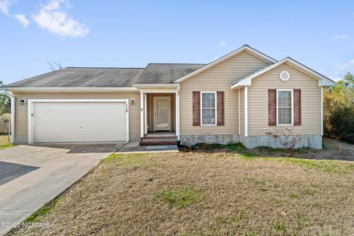 110 Gregory Dr, Jacksonville, NC, 28540-3617 | Card Image