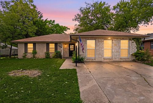 203 Evelyn St, Desoto, TX, 75115-5505 | Card Image