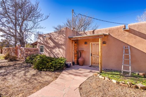 12 La Vega, Galisteo, NM, 87540-9767 | Card Image