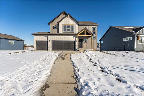 355 Sw Chavis Drive, Blue Springs, MO, 64064 | Card Image