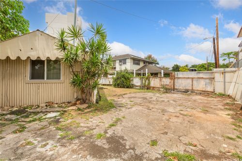 756 University Ave, Honolulu, HI, 96826-3117 | Card Image