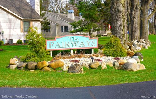 4269 Fairway Ln, Jackson, MI, 49201-7316 | Card Image