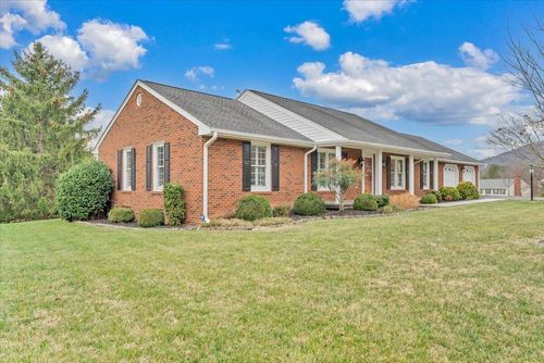 5032 Labradore Dr, Roanoke, VA, 24012 | Card Image