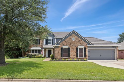 3412 Glade Creek Dr, Hurst, TX, 76054-2066 | Card Image