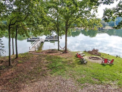 145 Bridlepath Ln, Mooresville, NC, 28117-7440 | Card Image