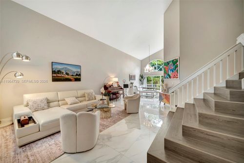 10880 Nw 58th Ter, Doral, FL, 33178-2839 | Card Image