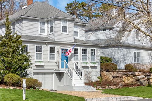 1 Peaked Cliff Rd, Sagamore Beach, MA, 02562-2520 | Card Image