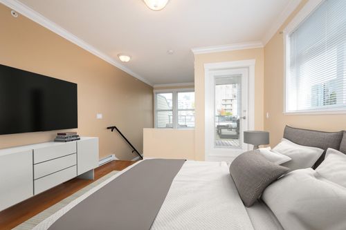 304-152 E 12th St, North Vancouver, BC, V7L | Card Image