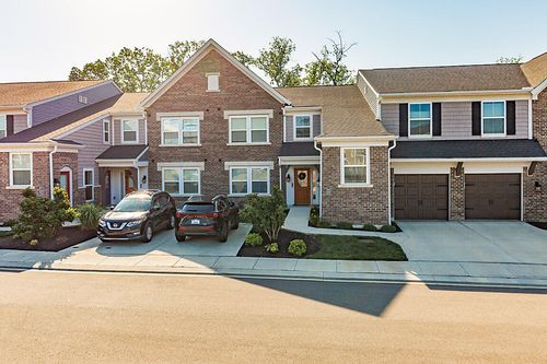 646 Daphne Way, Crescent Springs, KY, 41017 | Card Image