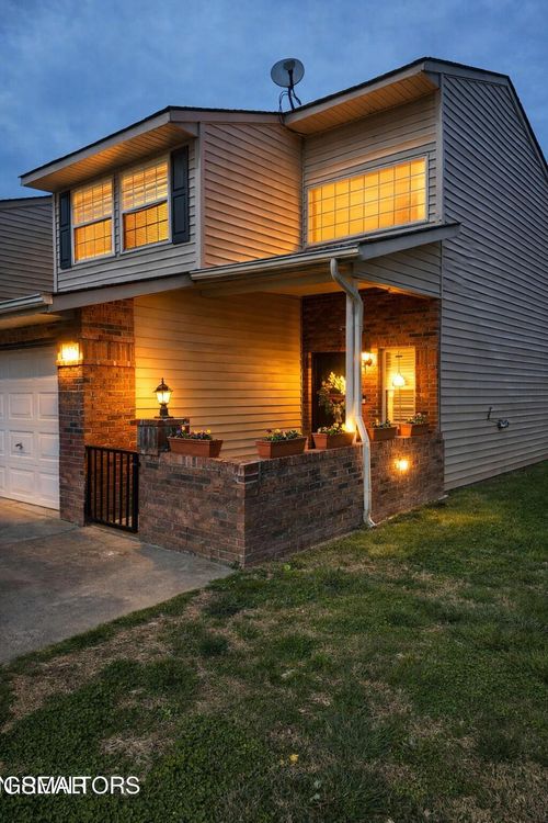 8-1315 Mountain Meadows Way, Sevierville, TN, 37862-9310 | Card Image