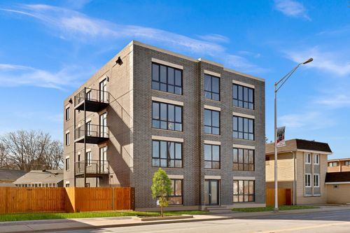 2w-8631 Grand Ave, River Grove, IL, 60171-1384 | Card Image