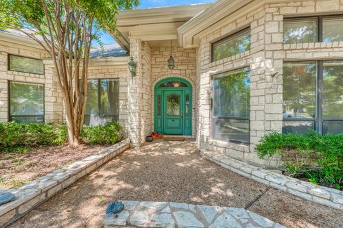 331 Olympia Fields Street, Meadowlakes, TX, 78654 | Card Image