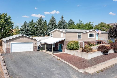 720 S Hillcrest Dr, Colfax, WA, 99111-9519 | Card Image