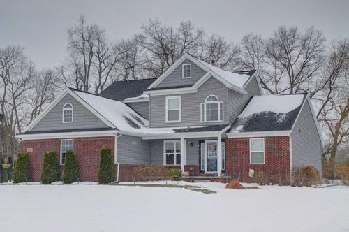 4126 Mckenna Dr, Adrian, MI, 49221-9033 | Card Image