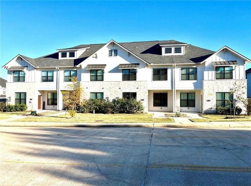 2126 Crescent Pointe Pkwy, College Station, TX, 77845-3916 | Card Image