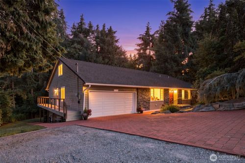 3662 82nd Avenue Ct W, University Place, WA, 98466-2014 | Card Image