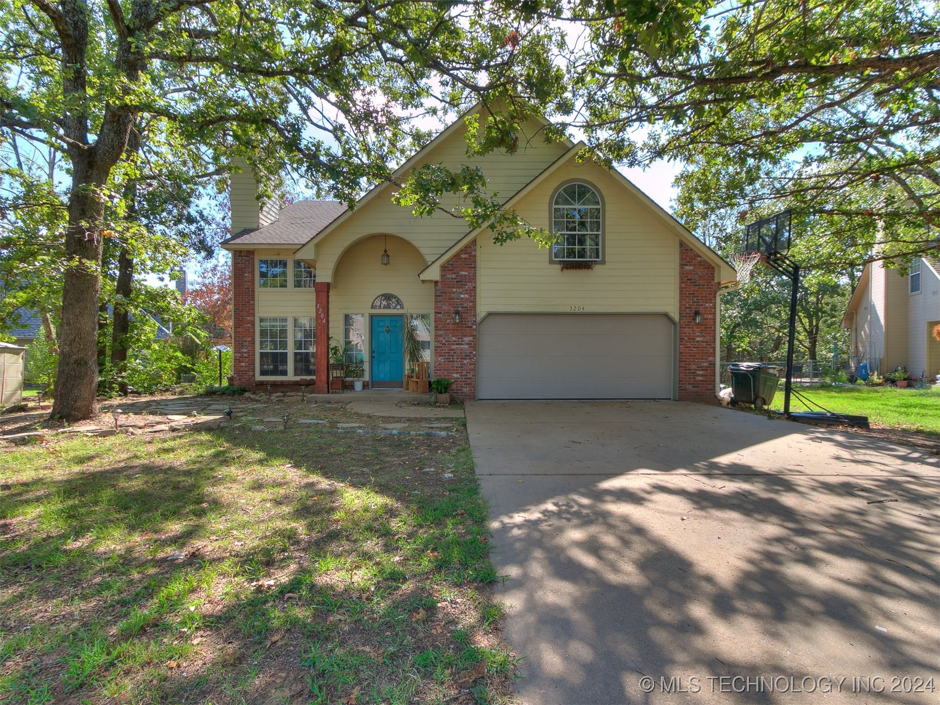 Bermuda Ave, Sand Springs, OK 74063