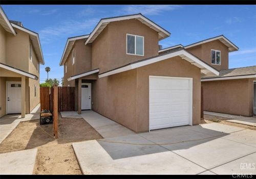 1413 Oregon, Bakersfield, CA, 93305 | Card Image