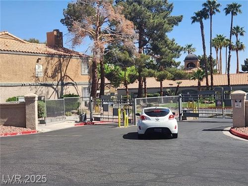 204-5261 Mission Carmel Ln, Las Vegas, NV, 89107-2760 | Card Image
