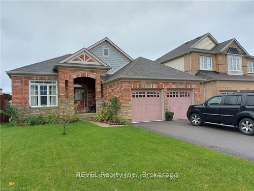 6353 St Michael Ave, Niagara Falls, ON, L2H0C7 | Card Image